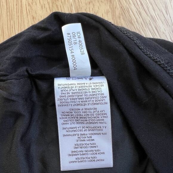 Express Black Rayon‎ Blend Multicolor All Over Sequins Striped  Cami - Picture 7 of 8